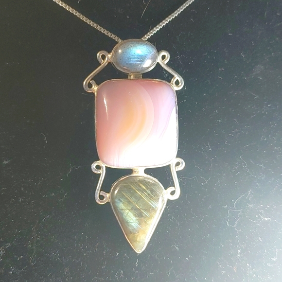 Beautiful Botswana Agate with Labeadorite Necklace - Picture 1 of 4